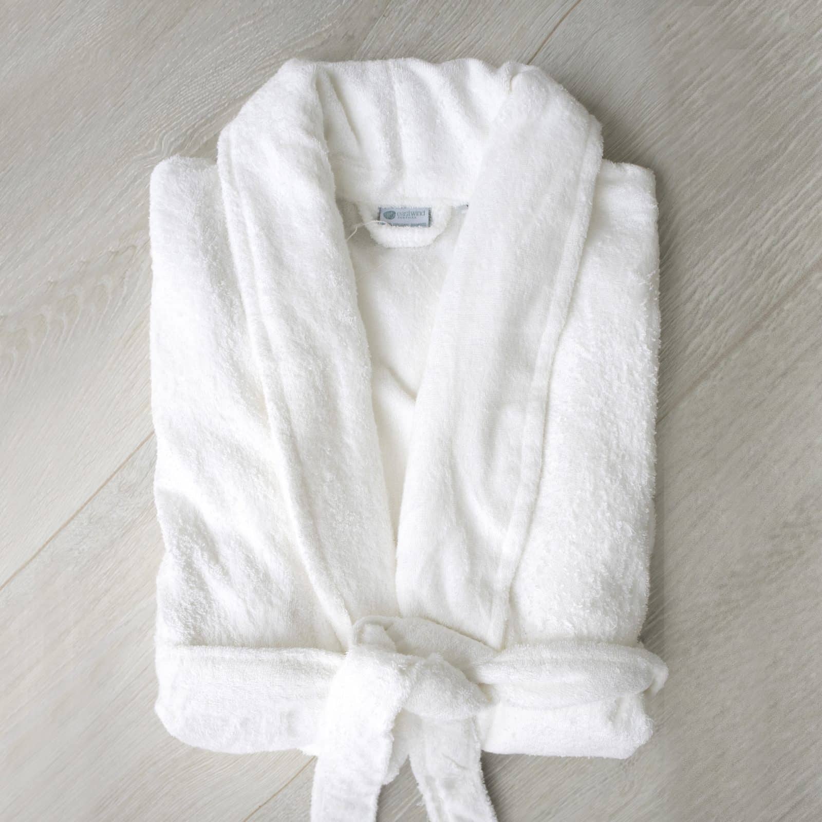 WHITE BAMBOO BATHROBE
